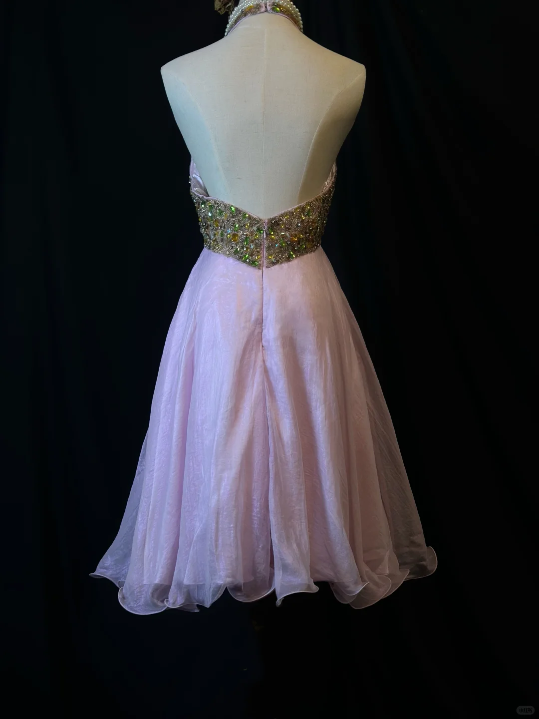 Vintage Pink Halter Beaded A Line Mini Party Dress Homecoming Dress S427