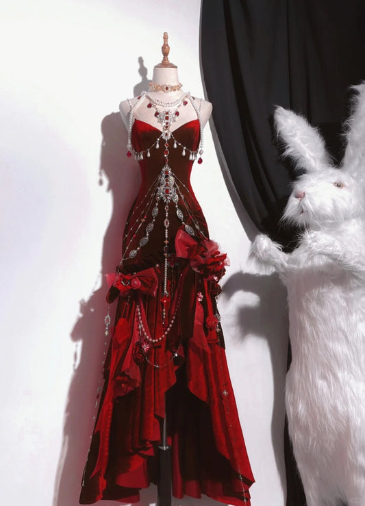 Burgundy Gorgeous Elegant Delicate Beaded Spaghetti Strap Long Ruffled Velvet Ball Gown Evening Gown Party Dress gh4170