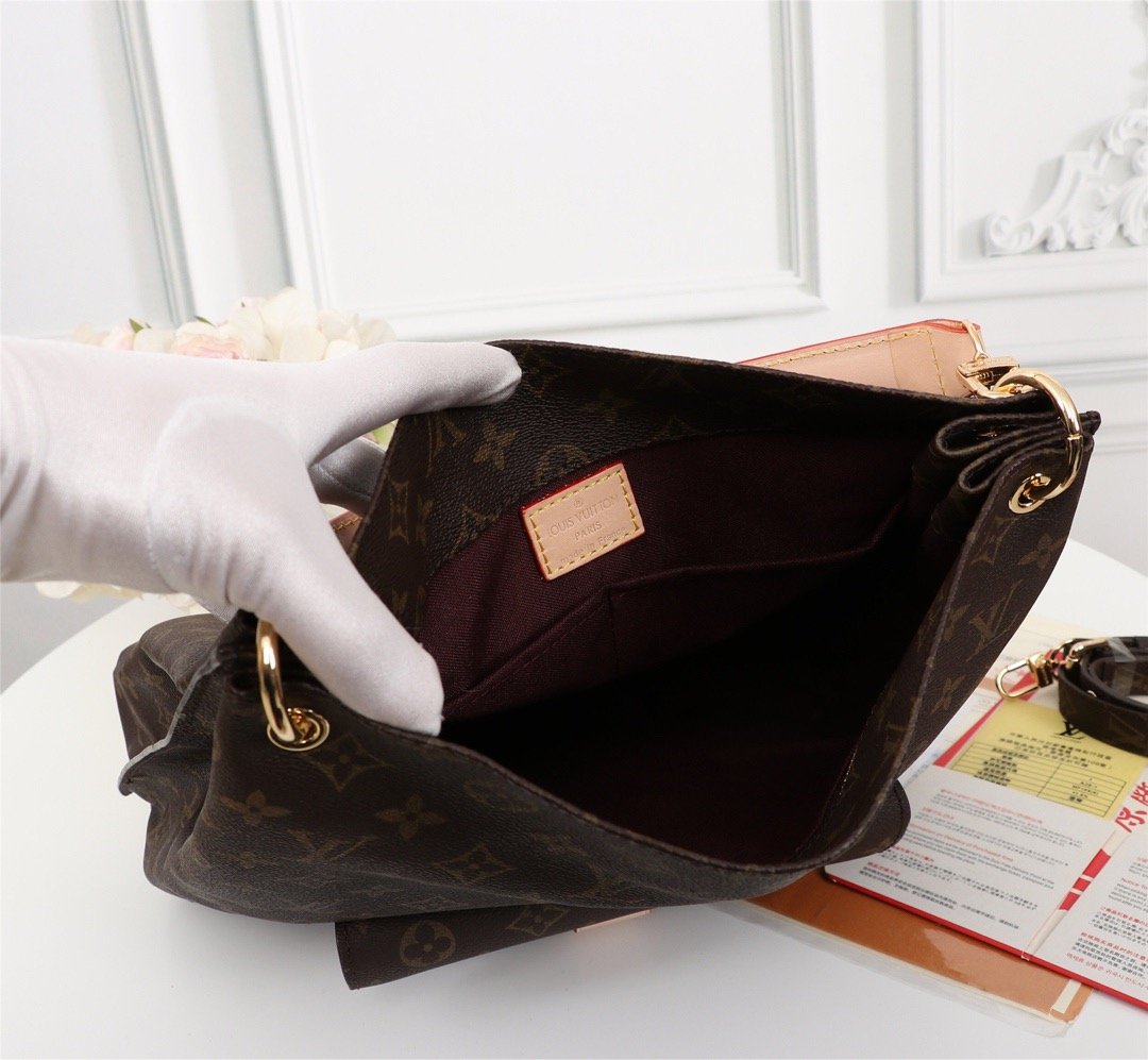 Louis Vuitton Metis Hobo Monogram