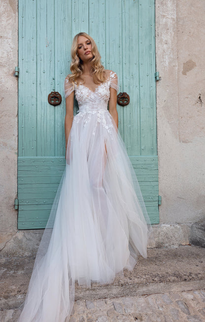 Off The Shoulder Applique Tulle Wedding Dress