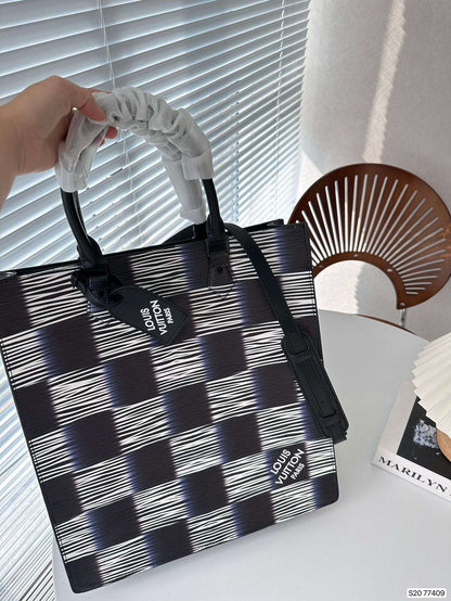 LOUIS VUITTON Sac Plat Multicolor M23957