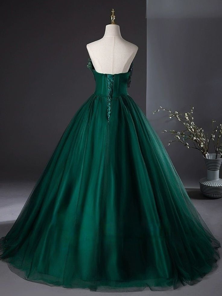 Green A Line Strapless Tulle Ball Gown Prom Dress SH1663