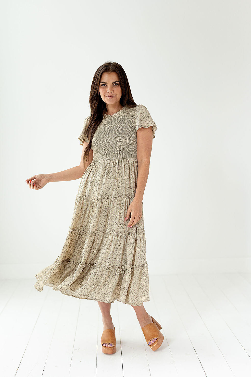 loveedsTM-Quinn Smocked Floral Dress