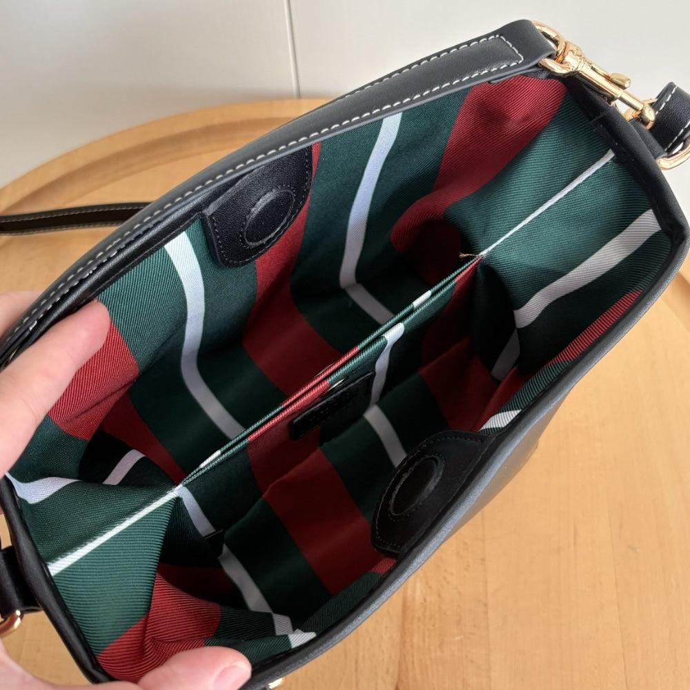 GUCCI GG EMBLEM SMALL BUCKET BAG BLACK LEATHER 20CM 815118 AAEC2 1000