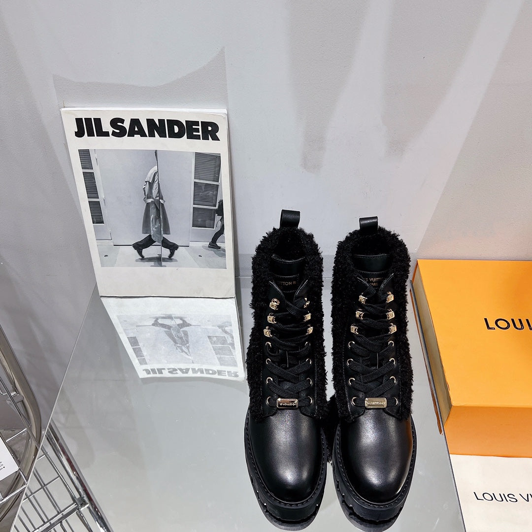Premium LUV BOOTS 009