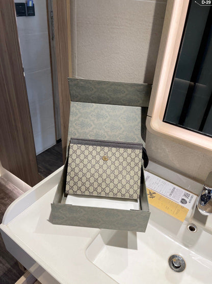 Gucci 1955 Horsebit Pouch Clutch Bag