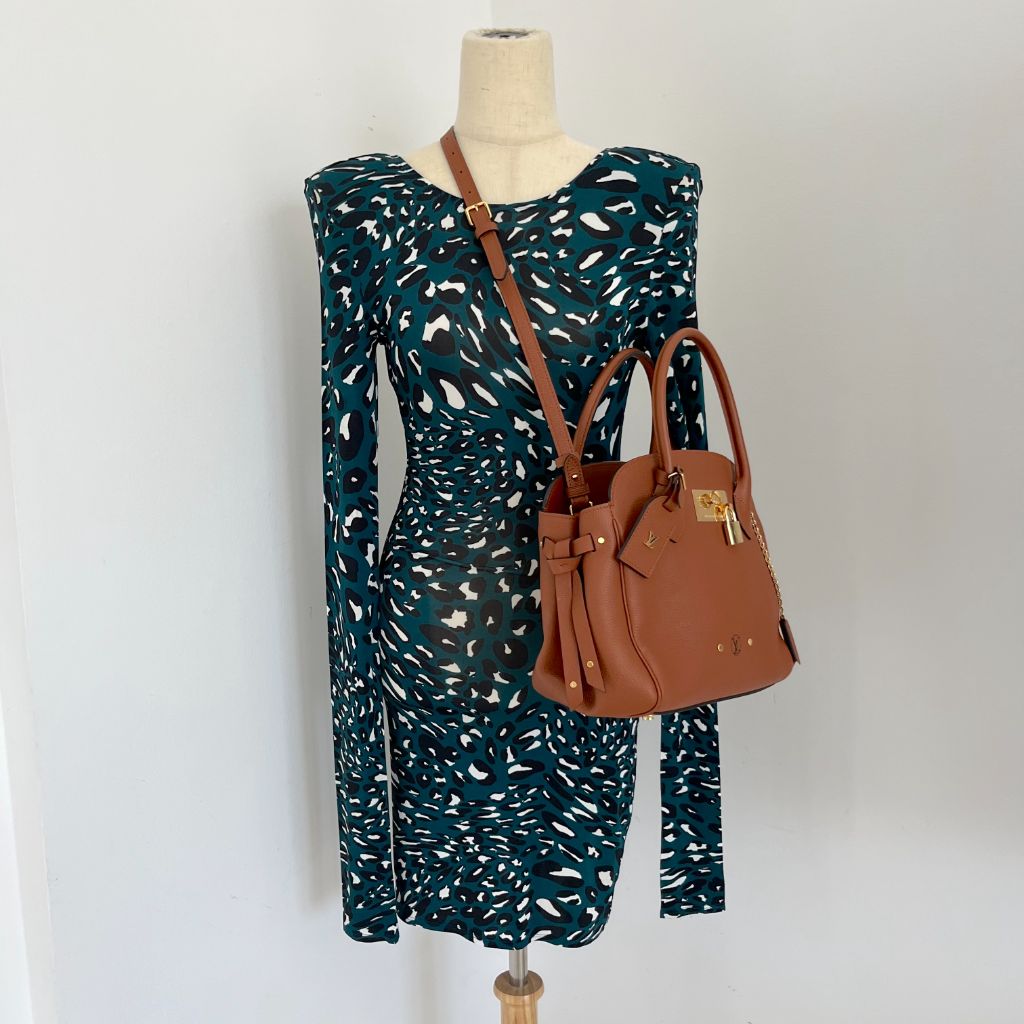 Louis Vuitton Milla Veau Nuage Calfskin PM Bag