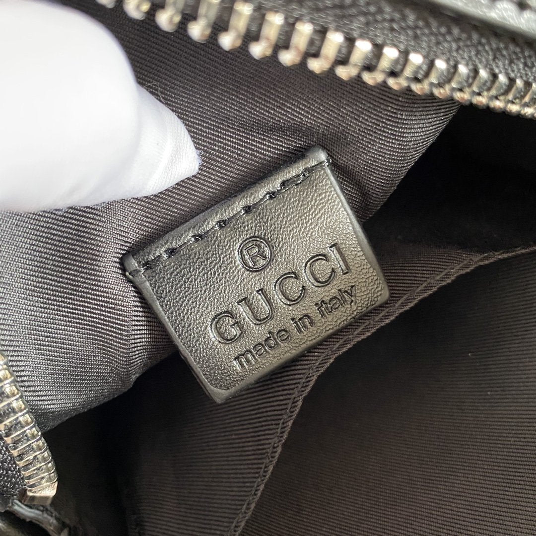Gucci GG Supreme Messenger Bag