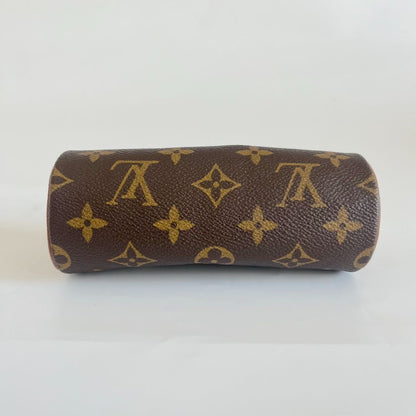 Louis Vuitton Monogram mini Papillon handbag