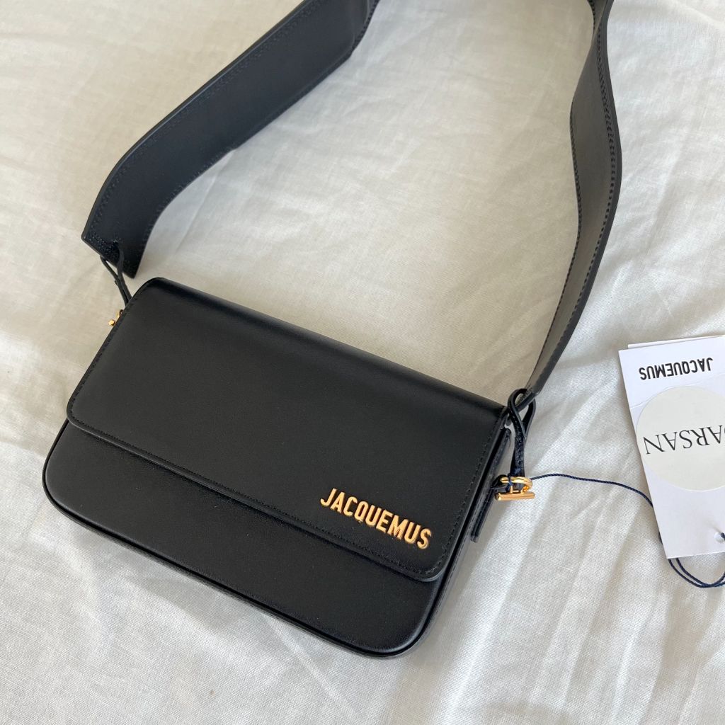 Jacquemus Le Carinu shoulder bag