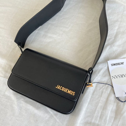 Jacquemus Le Carinu shoulder bag
