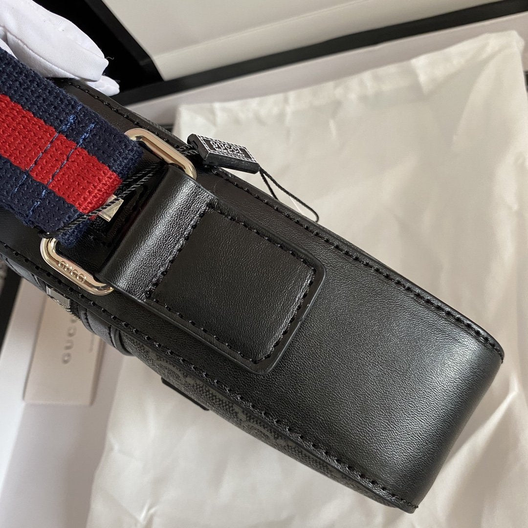 Gucci GG Supreme Messenger Bag