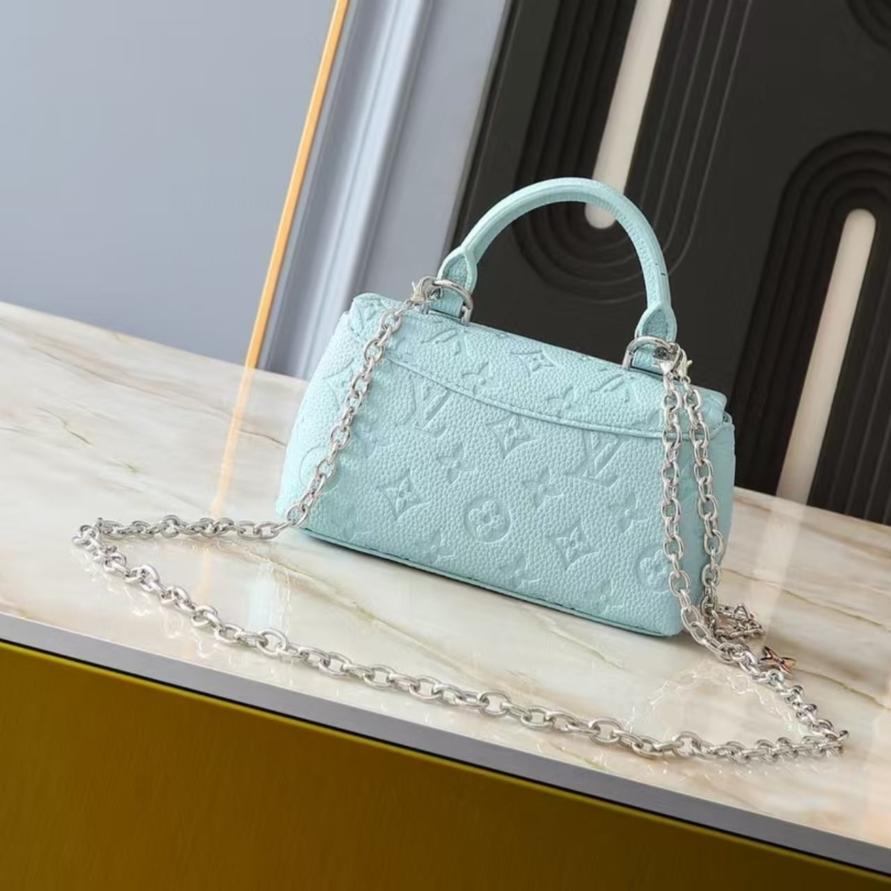 LOUIS VUITTON NANO MADELEINE BLUE 21CM M12211