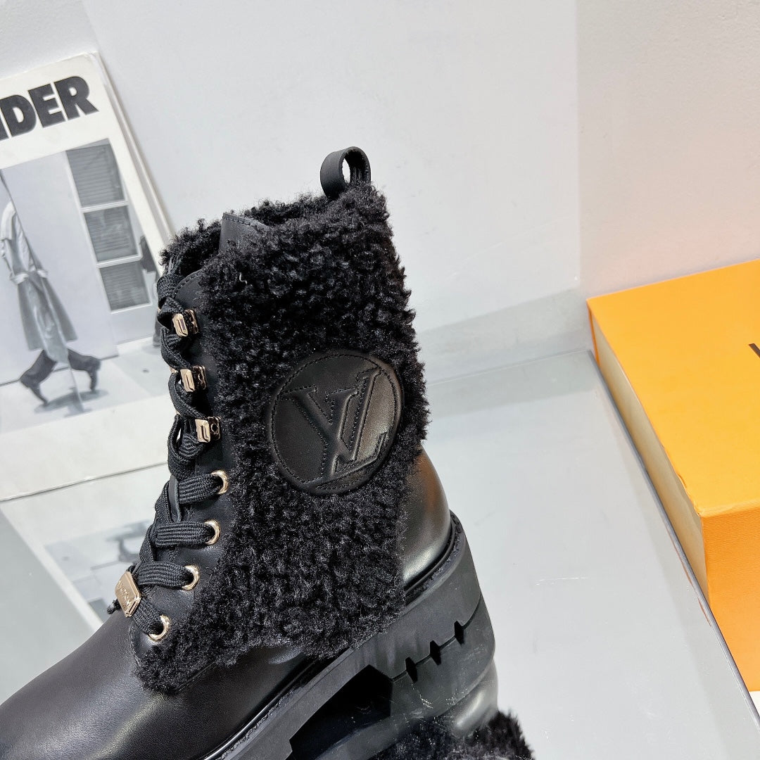 Premium LUV BOOTS 009