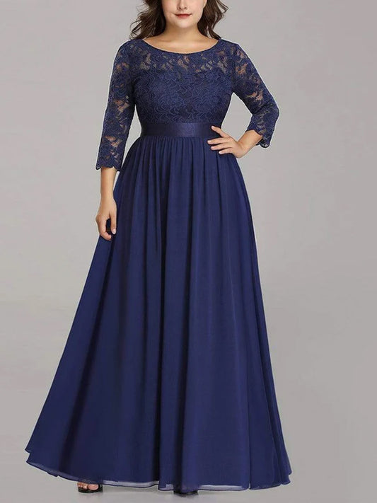 Plus Size Round Neck Lace Maxi Dress