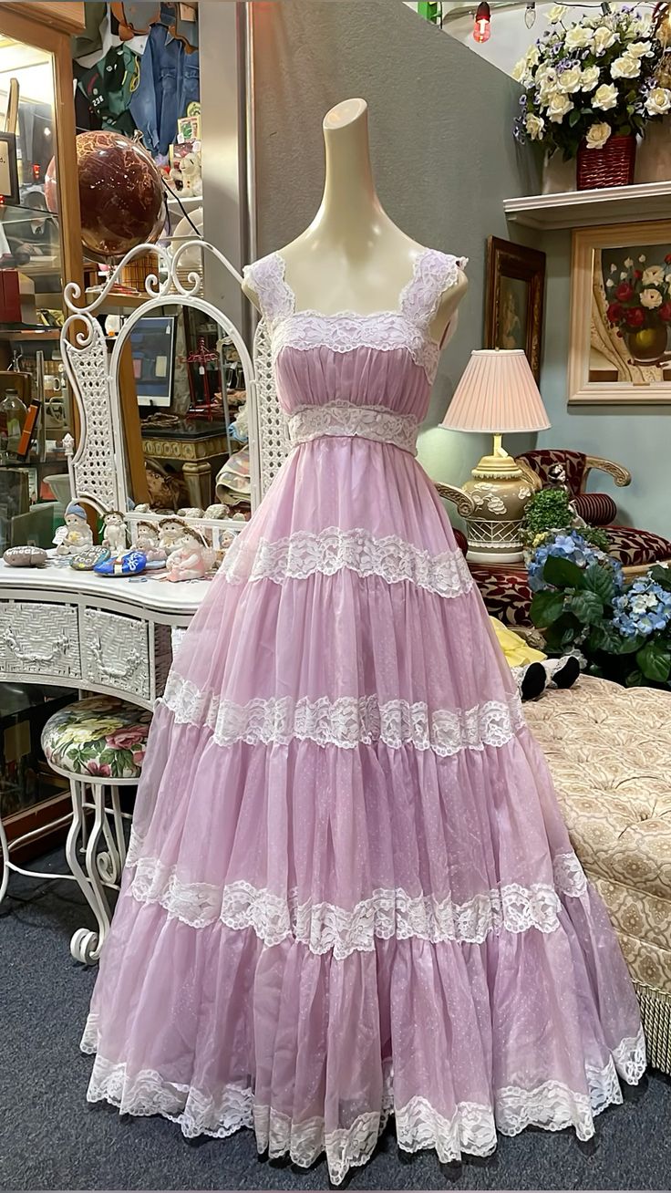 Pink Elegant Exquisite Lace Long Layered Chiffon Ball Gown Evening Dress Wedding Guest/Birthday Party Dress gh4129