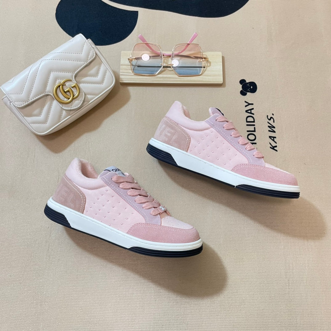 Luxury  Sneaker  CHL 052