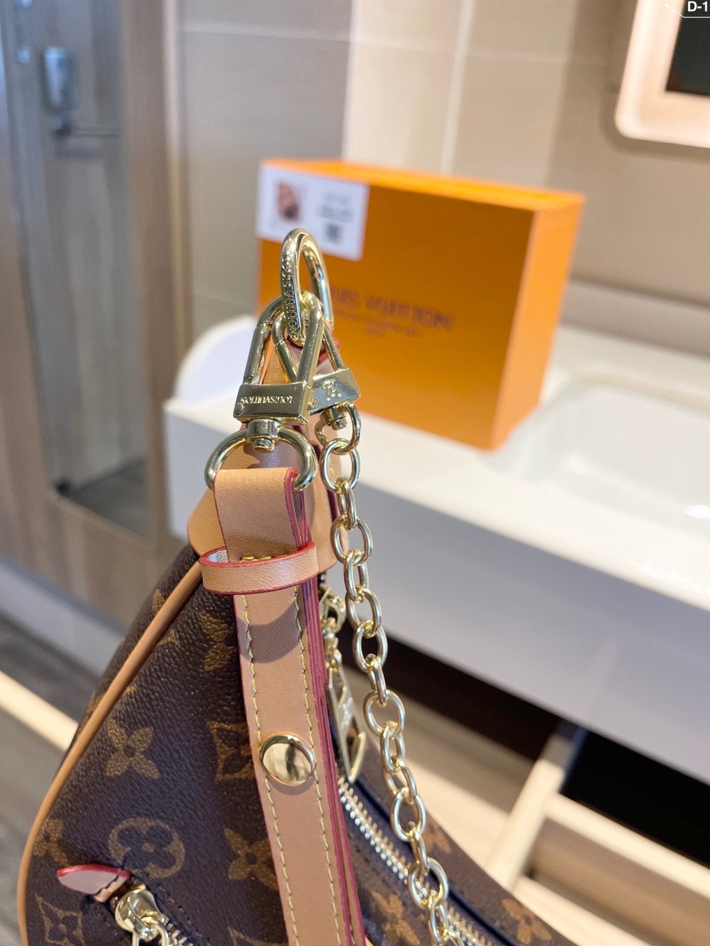 LOUIS VUITTON Loop Monogram