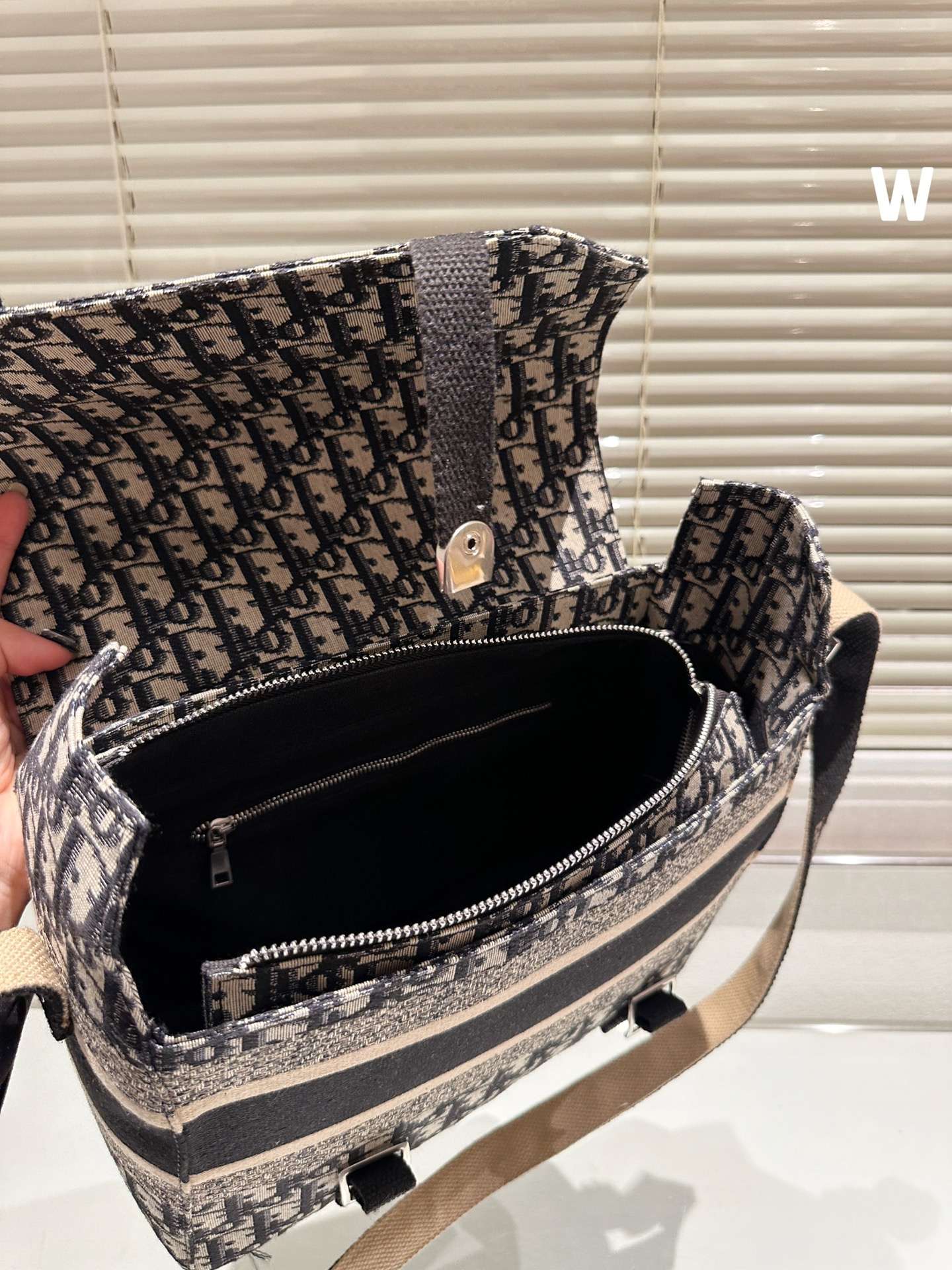 Women DIOR 30 Montaigne Avenue Bag