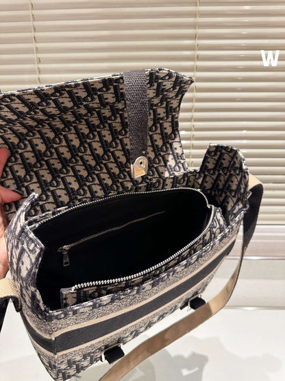 Women DIOR 30 Montaigne Avenue Bag