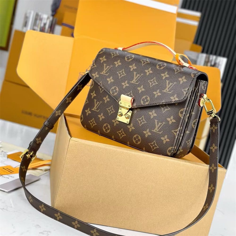 Louis Vuitton M44875 Pochette Métis