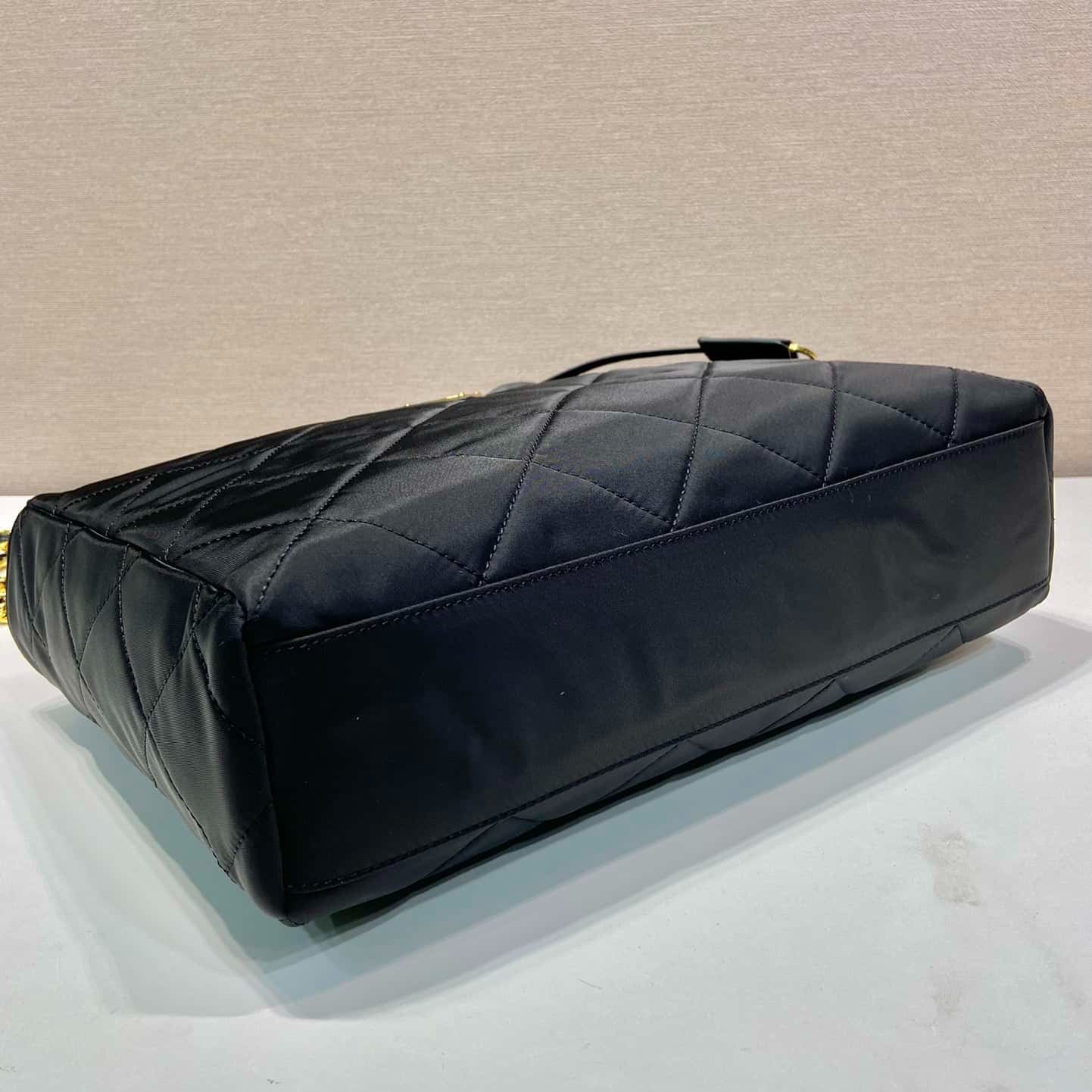 Prada Re-edition Vintage Chain Tote Bag