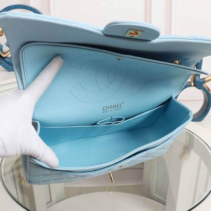 CHANEL Mini Flap Bag