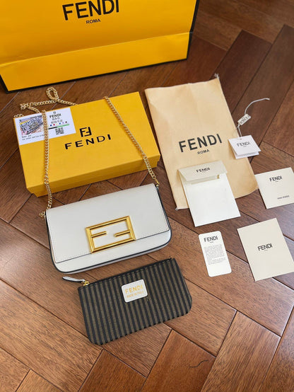 Fendi Wallet On Chain With Pouches Bags