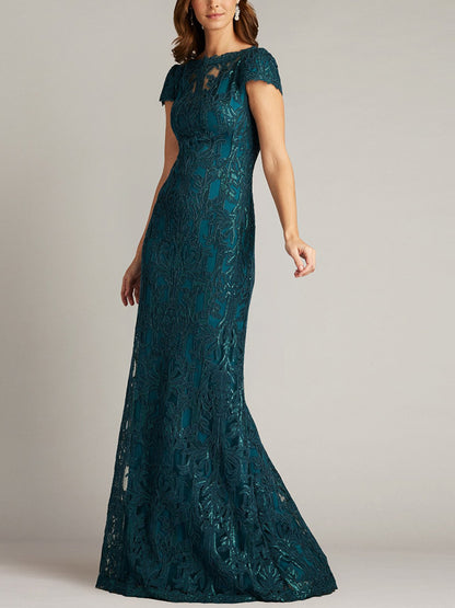 Round Neck Lace Solid Color Maxi Dress