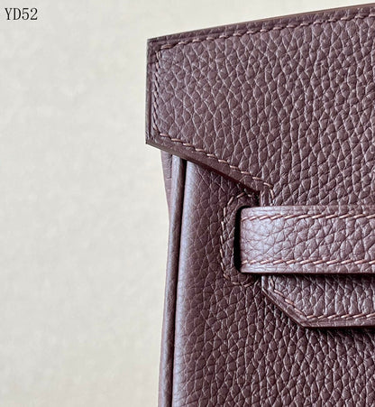 H BIRKIN 25 TOGO CHOCOLATE GOLD HARDWARE 25CM