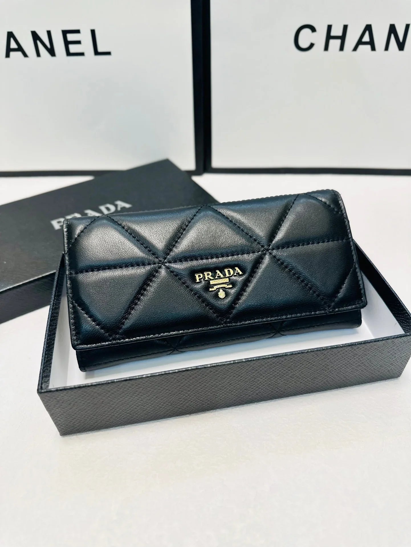 Prada Long Leather Wallet In Black 19x10cm