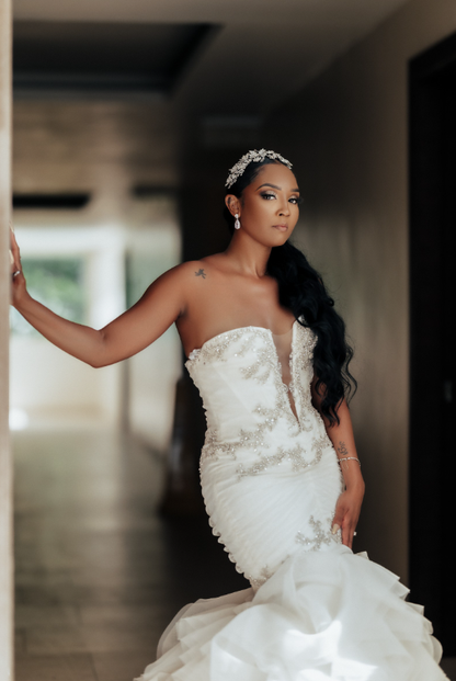 2025 New Mermaid Sweetheart Neck Rhinestone Tulle Long Sweep Wedding Dress SH2232