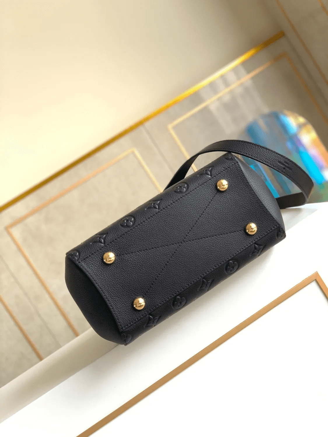 Louis Vuitton Montaigne BB M41053