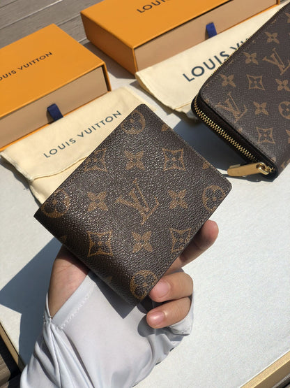 Louis Vuitton Marco Wallet M61675