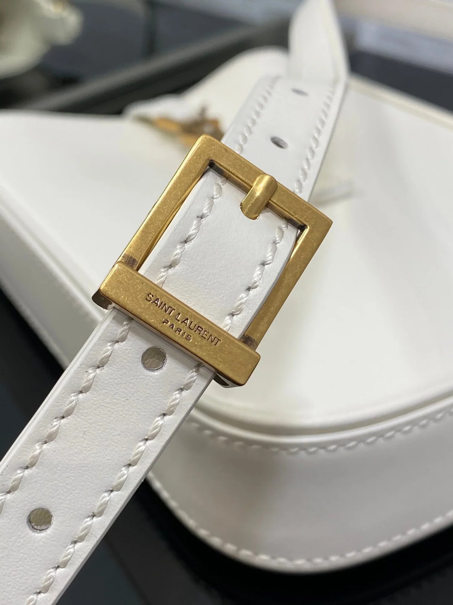 YSL Le 5 A 7 Mini White Bag - 13x20x4cm