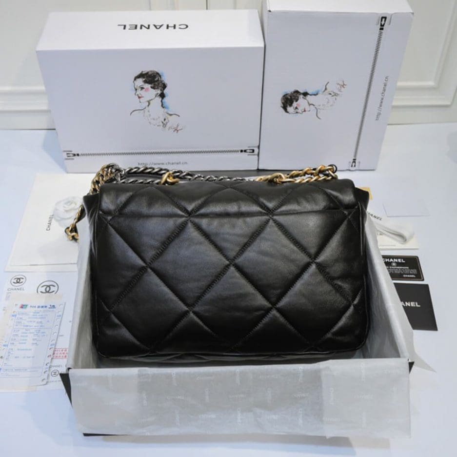 CHANEL 19 MAXI HANDBAG AS1162