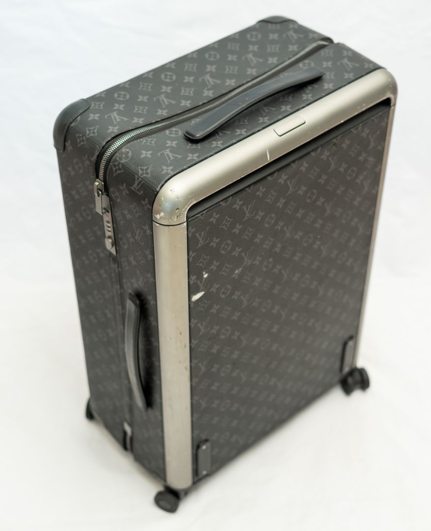 Louis Vuitton Luggage Horizon 70 Monogram Eclipse