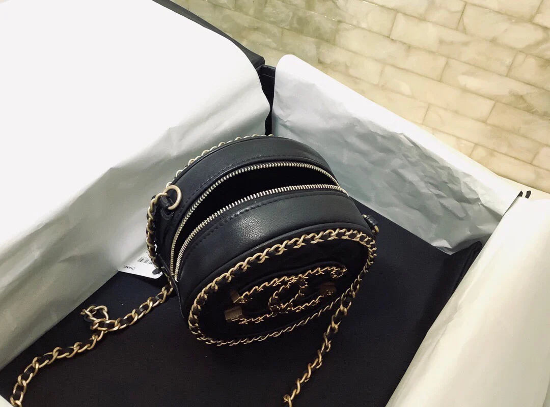 Chanel Around CC Filigree Goatskin - 12cm