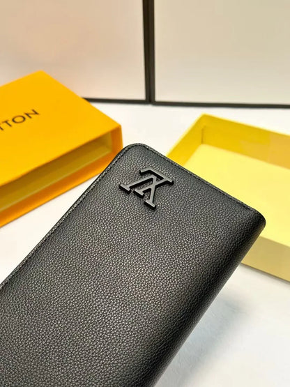 LV Louis Vuitton Classic Simple Black Clutch Bag 19x10cm