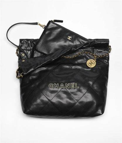 CHANEL 22 Small Handbag black