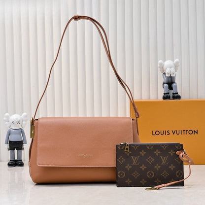 LOUIS VUITTON LOW KEY MESSENGER BROWN 30CM M13151