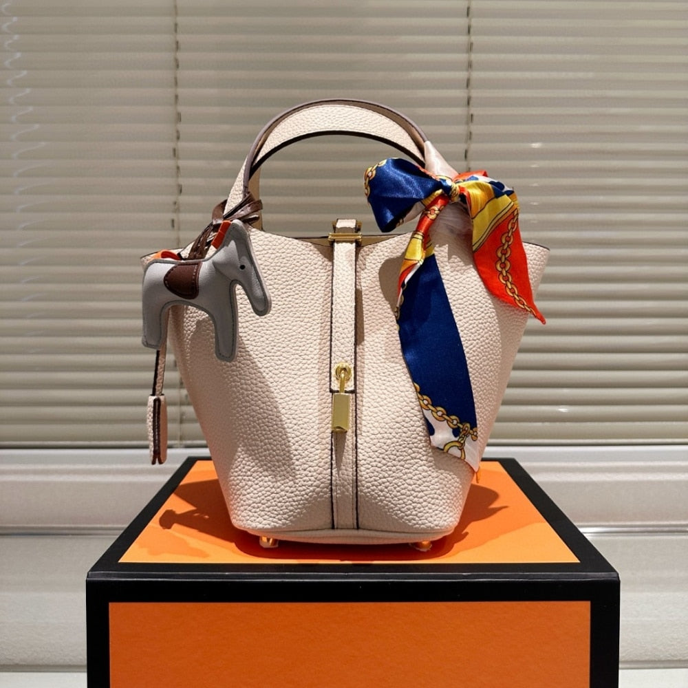 HERMES PICOTIN LOCK 18 BAG WHITE WITH GOLD 18CM 056289CC10