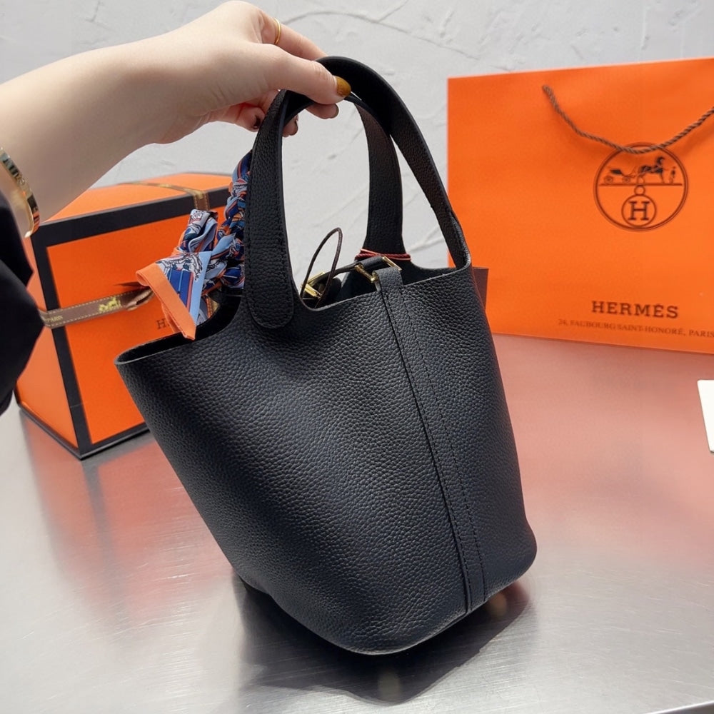 HERMES PICOTIN LOCK 18 BAG BLACK WITH GOLD 18CM