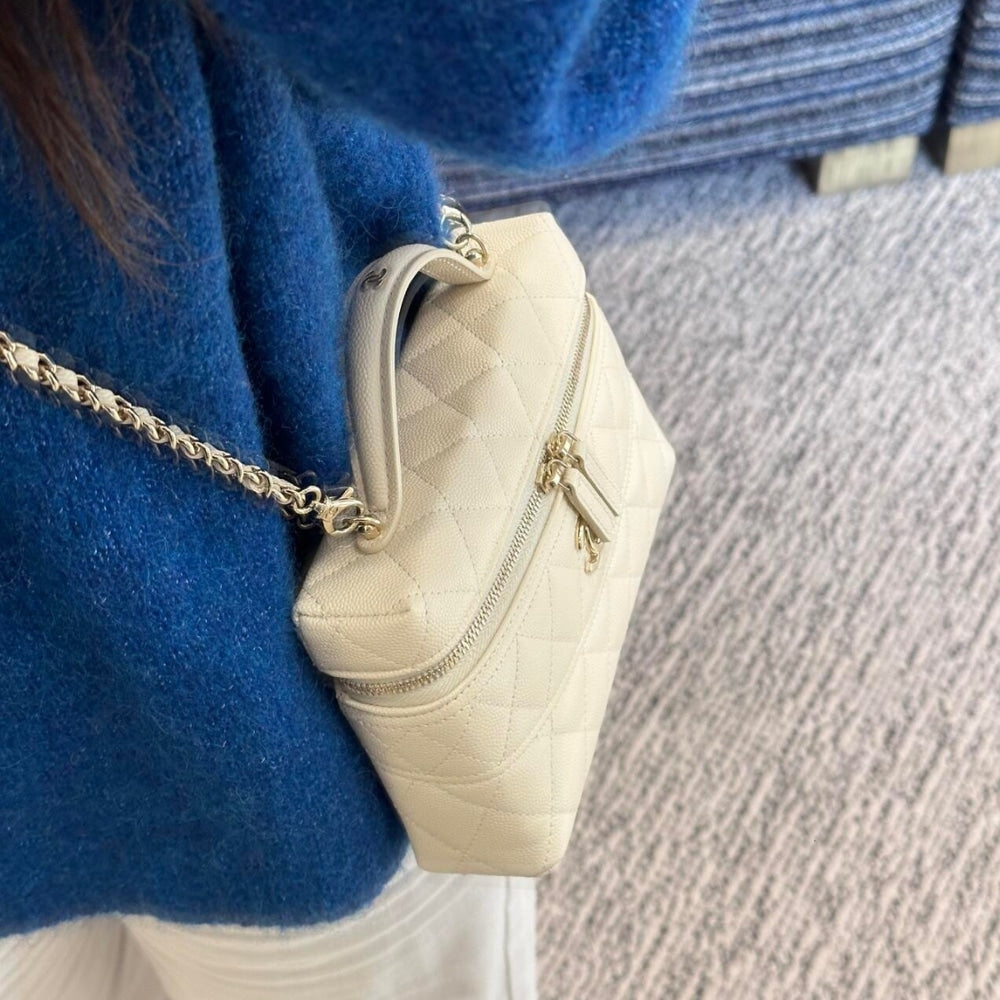 CHANEL LONG VANITY WITH CHAIN WHITE 19CM