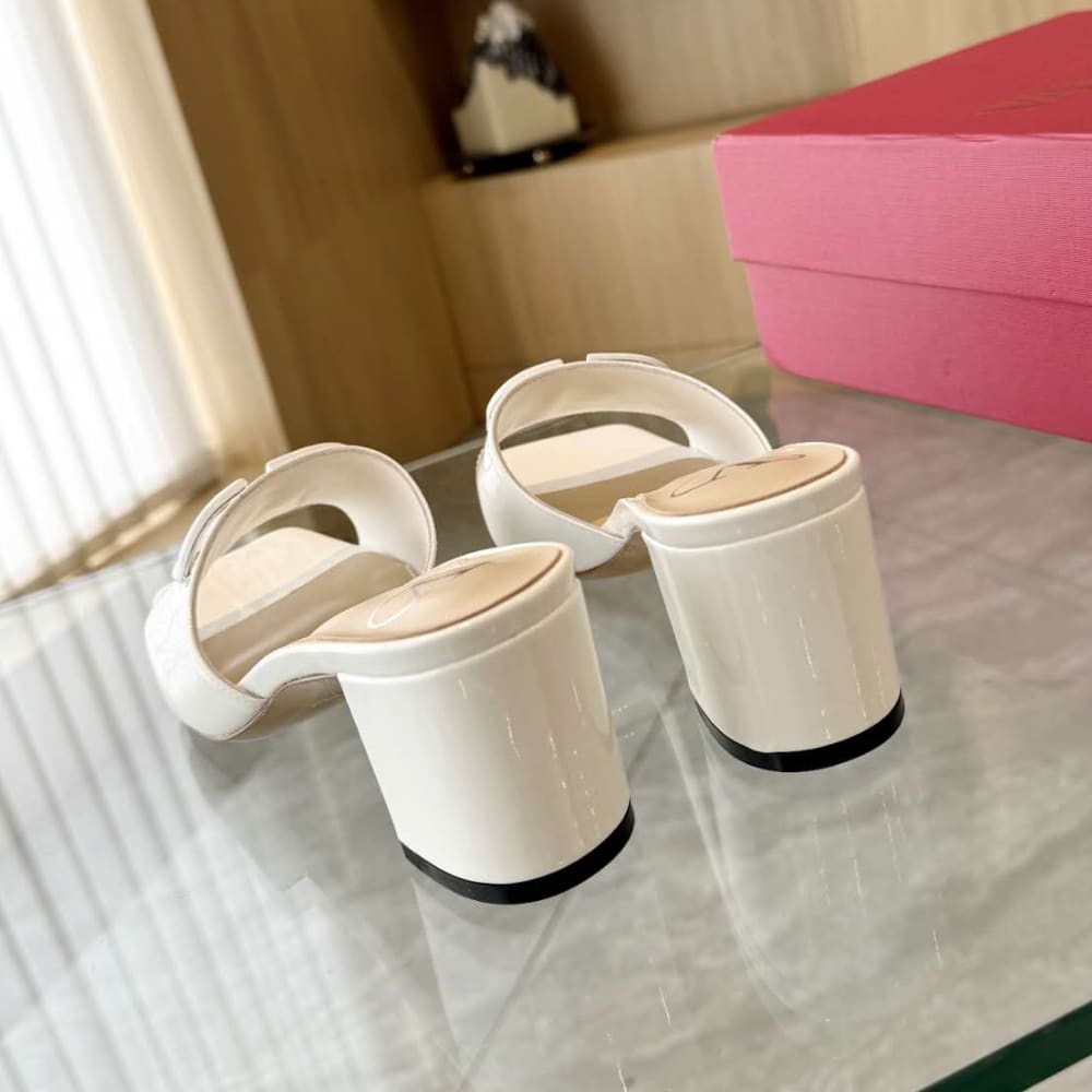 VALENTINO VLOGO SIGNATURE SLIDE SANDAL WHITE