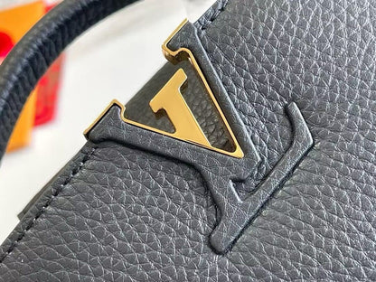 Louis Vuitton M56071 Capucines Mini