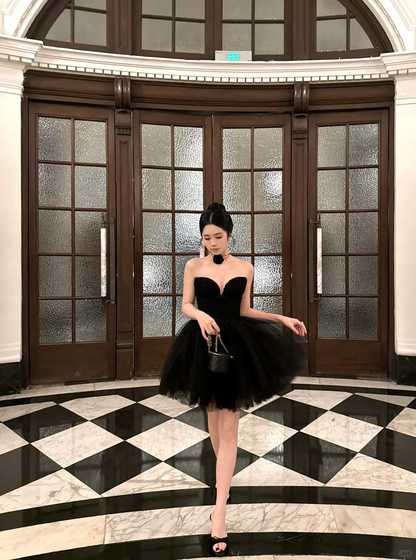 Simple Black A Line Sweetheart Neck Tulle Short Birthday Dress Homecoming Dress SH3402