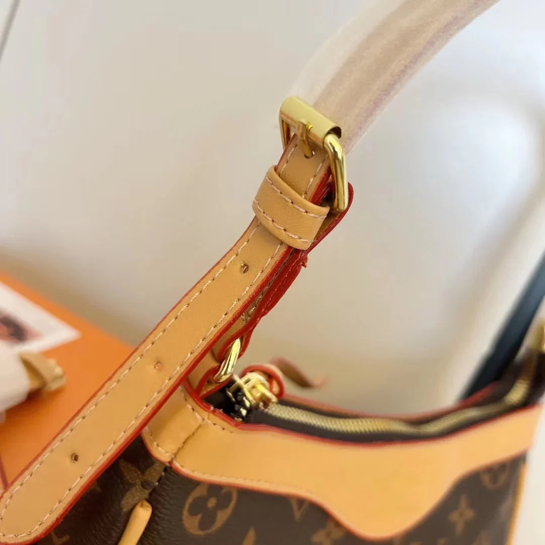 Lo vu second-hand armpit multi-purpose bag