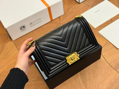 CHANEL Calfskin Chevron Quilted Medium Boy Flap Black