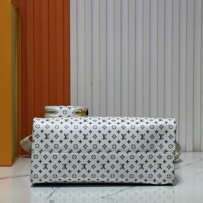 LOUIS VUITTON ONTHEGO PM AZURE BLUE AND SAND 25CM M15138